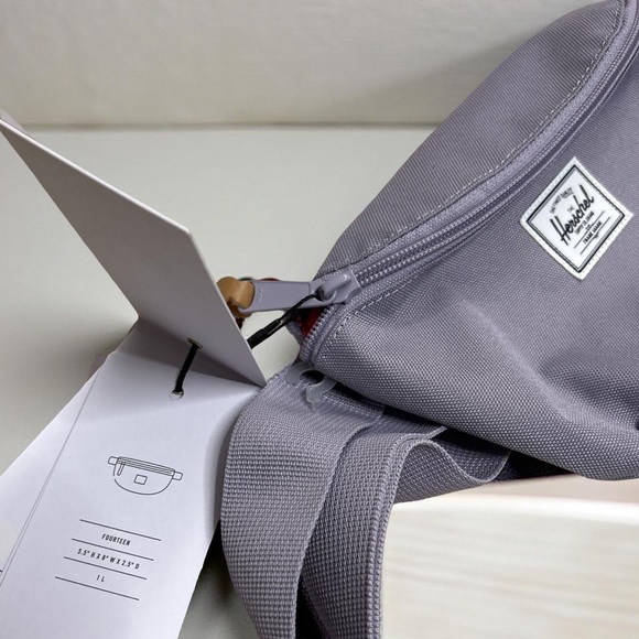 Herschel Supply Company Lavender Belt Bag - Picture 5 of 5